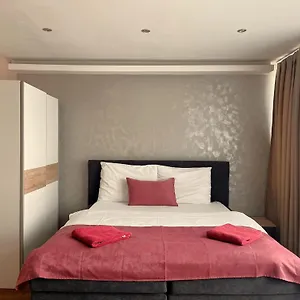 Aurellia Serviced Apartament