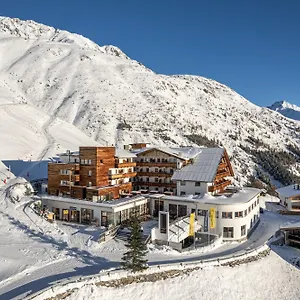 https://hotel-hochsolden.soldenhotels.net