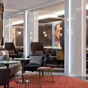 Renaissance Hotel