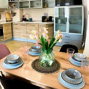 welcome-to-burgas-a11-apartment-ultra-central-modern.sozopol-hotels.com/