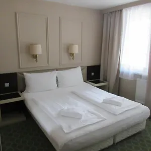 Hotell Attache L Contactless Check-in, Wien