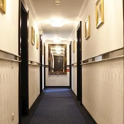 וינה Arthotel Ana Gala מלון